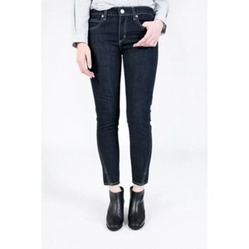 Amo Twist Jeans in Soft Raw Dark Wash Split Hem, Size 30